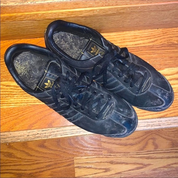 (SOLD) Retro Adidas Suede Samoa - Picture 3 of 12